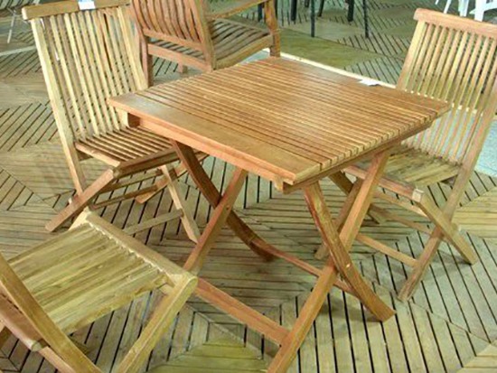 木桌椅 